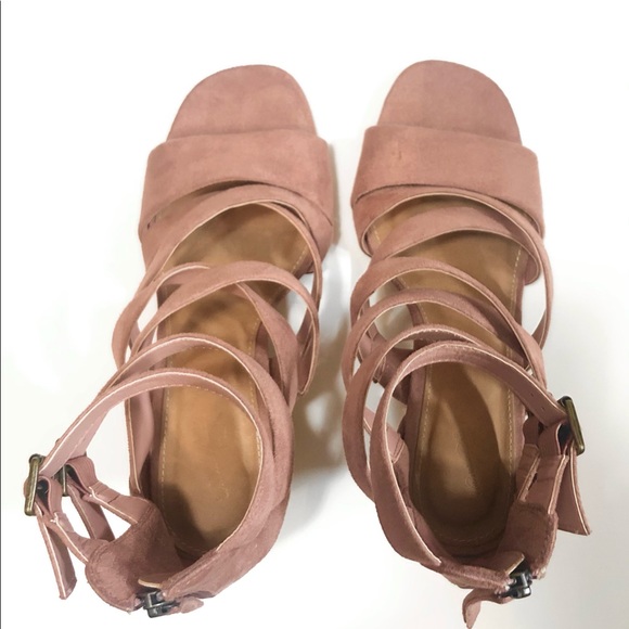 Universal Thread suede block heels - Picture 7 of 9